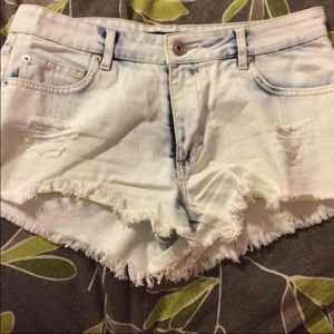 Cutoff jean shorts
