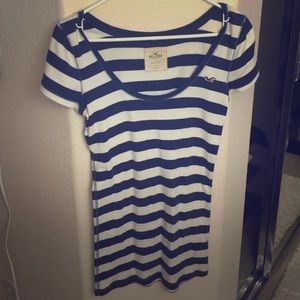 Hollister t shirt