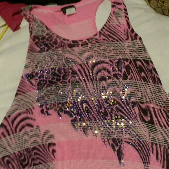 BUCKLE BUNDLE ** Two buckle tanks