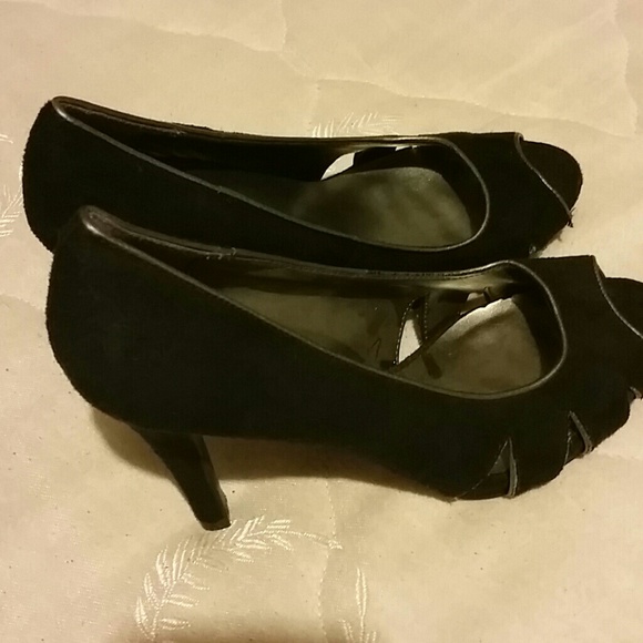 Cutout heels