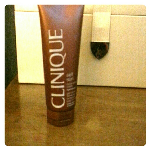 Clinique self sun