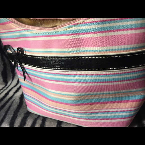 Colorful Handbag! - Picture 2 of 4