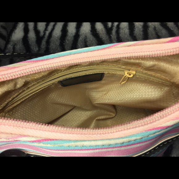 Colorful Handbag! - Picture 4 of 4