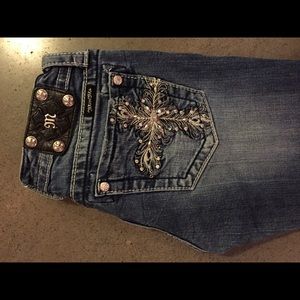 Miss Me Woman's size 27