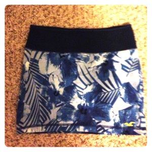 Blue flower print skirt