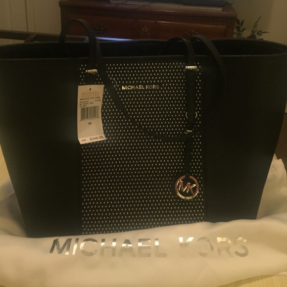 Black leather jet set large tote