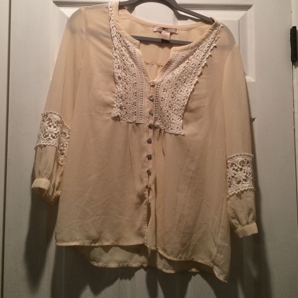 Crotchet button up top