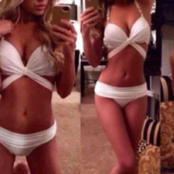 ❌❌traded❌❌New! White bikini