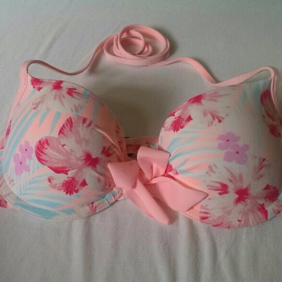 ❌❌traded❌❌Hollister bikini top