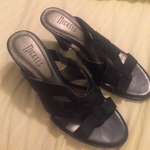 Nickels shoes got never wore