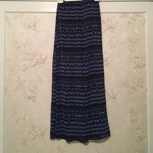 Hollister Maxi skirt