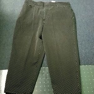 Capri's, black & white polka-dot