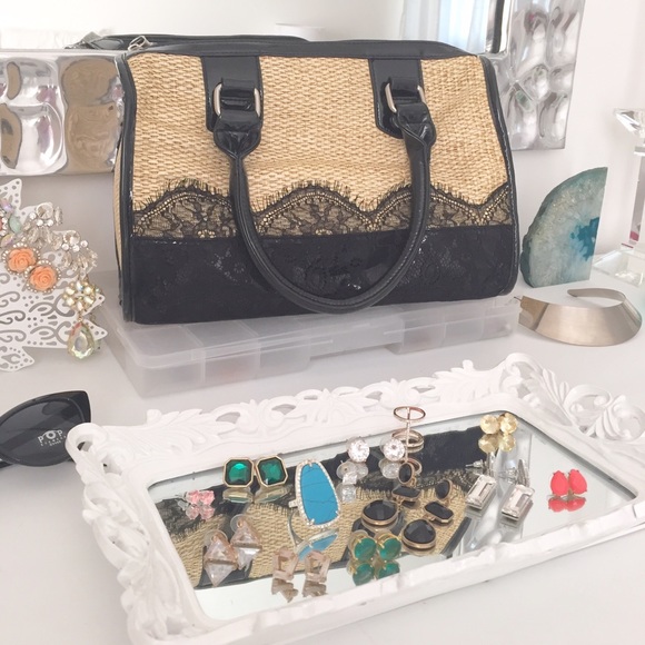 Boutique Handbags - Black lace straw handbag