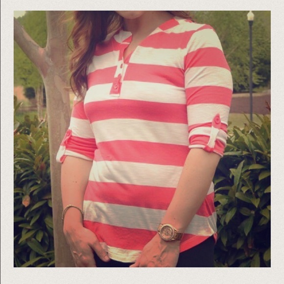 Coral and stripe 3/4 sleeve top