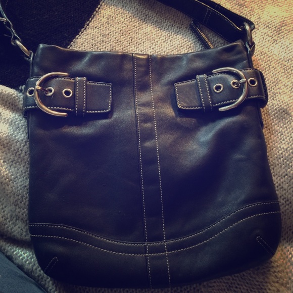 COACH Soho Slim Duffle Black Leather shoulder Bag