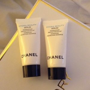 Chanel hydra beauty  serum, lift and line repair
