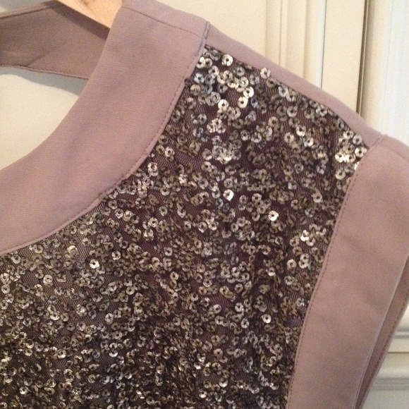 Sequin front, open back top! Perfect condition! - Picture 3 of 3