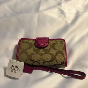 iPhone case/wristlets