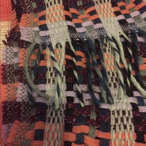 Multicolor woven scarf