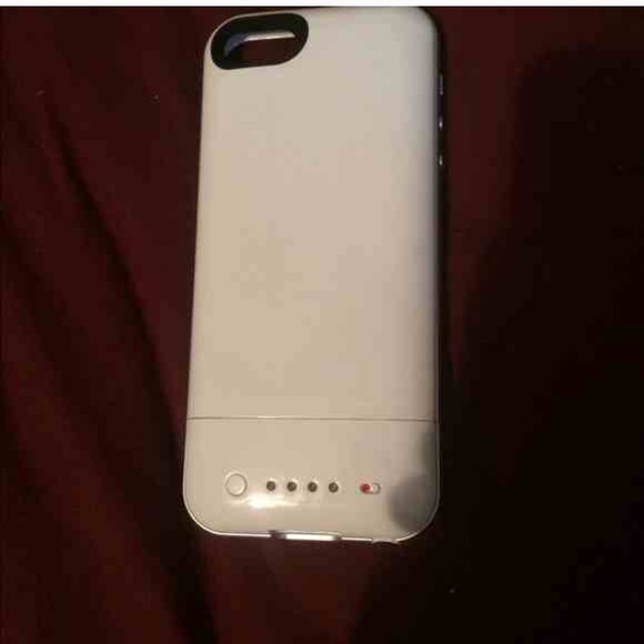 Mophie Other - NWOT white mophie case for iPhone 5/5s