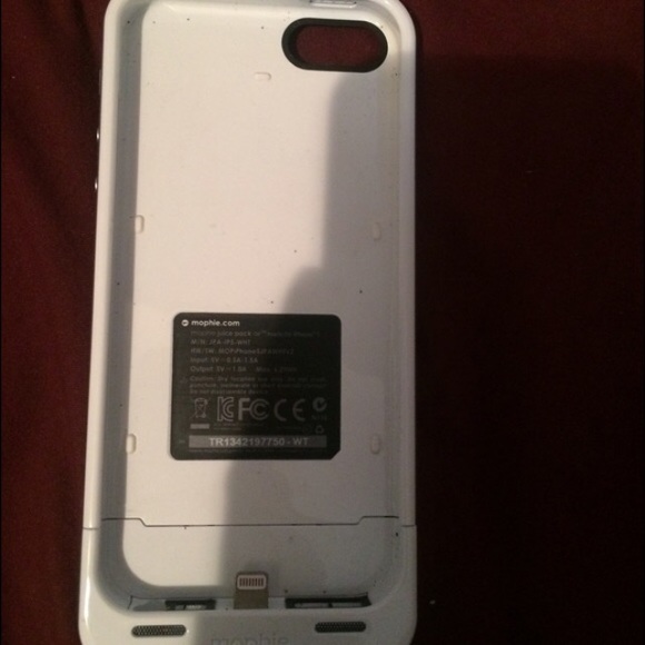 NWOT white mophie case for iPhone 5/5s - Picture 2 of 2