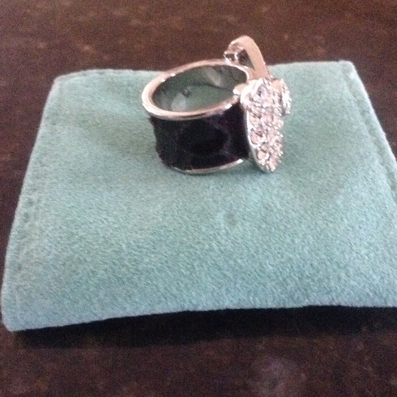 Ring - Picture 2 of 3