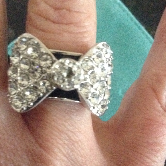 Ring - Picture 3 of 3