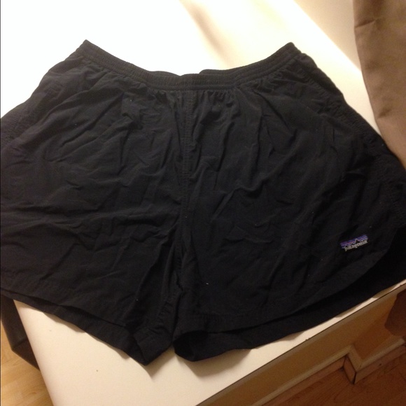 Womens large black patagonia shorts