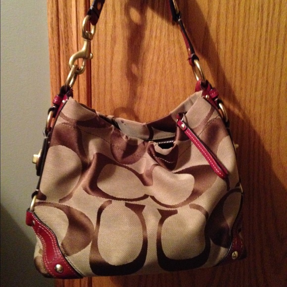 Coach Handbags - Coach purse