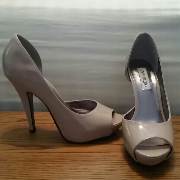 Steve Madden pumps