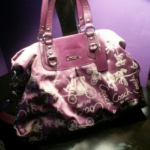 Handbag - Picture 2 of 3