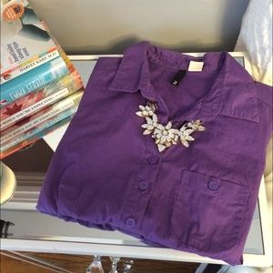 H&M purple short sleeve bottom down shirt💜
