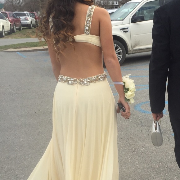 Prom dress - Picture 2 of 4