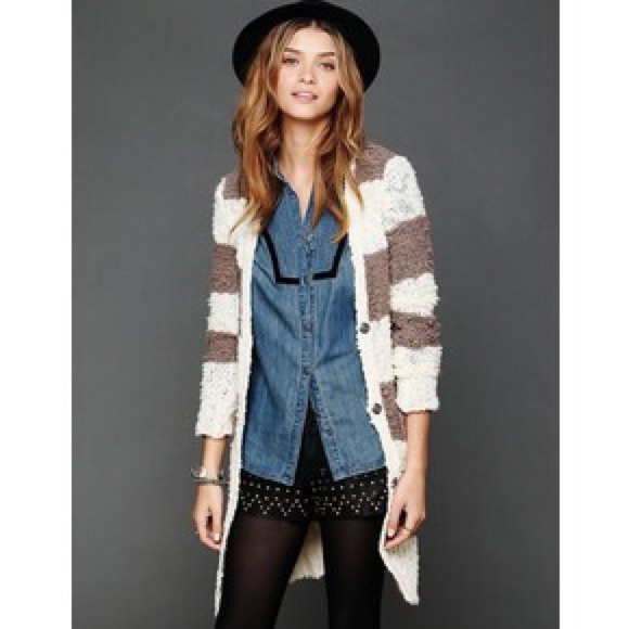 Free People Sweaters - ❌❌❌SOLD❌❌❌