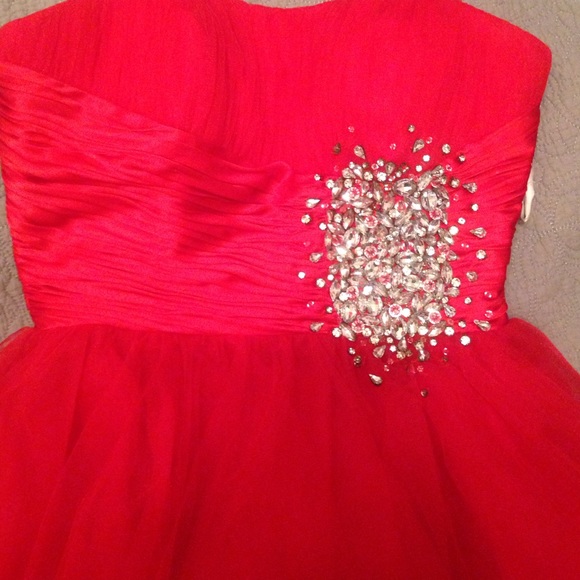 Dress - Picture 2 of 2