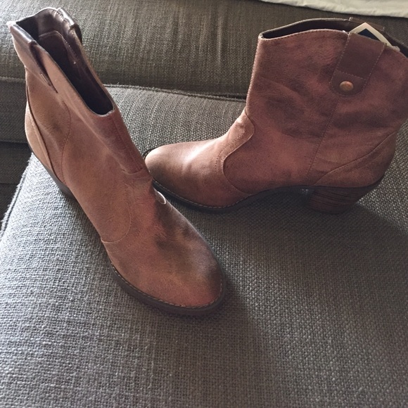Boots - Ankle boots - Cowboy style