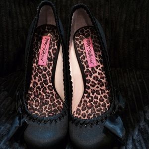 Brand New: Betsey Johnson Satin stiletto