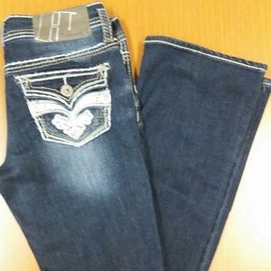 Super cute and comfy jeans.