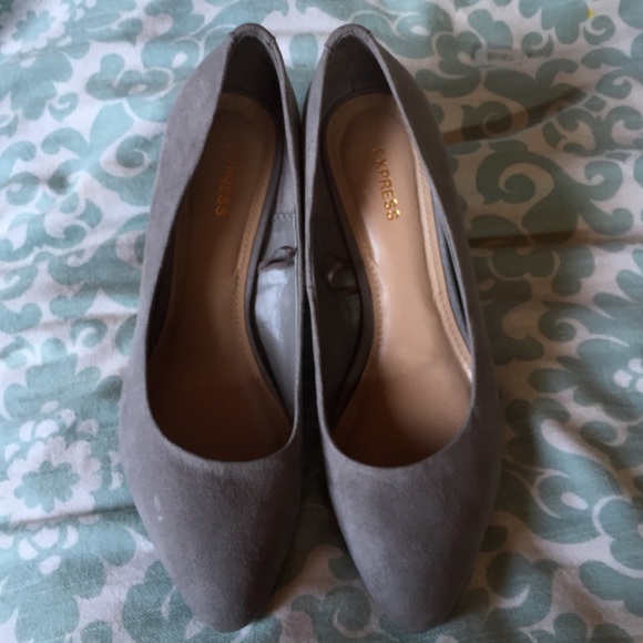 Size 6 grey heels - Picture 2 of 3