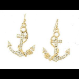 Anchor earings , never worn ! Super cute ??
