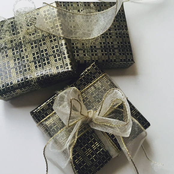 'Tis the Season🎁 Gift Wrap Upon Request❤️ - Picture 3 of 8