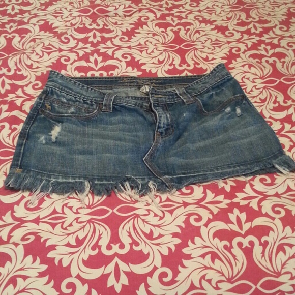 Blue jean skirt - Picture 1 of 3