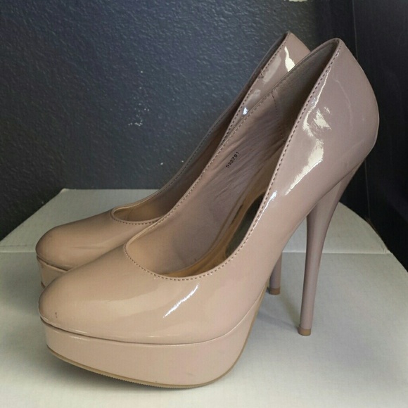 Charrlotte russe pumps