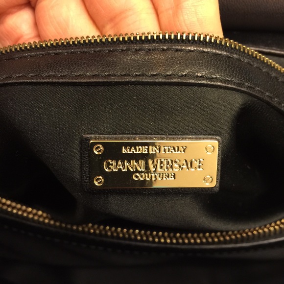 Beautiful black and gold Versace(authentic) purse - Picture 4 of 4