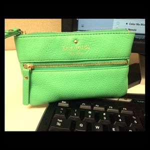 Kate Spade Cobble Hill Bee Wristlet