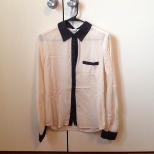 Long sleeve two-tone collared shirt