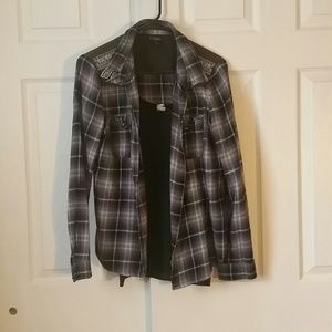 Bundle**Daytrip Flannel & Gimmicks tank