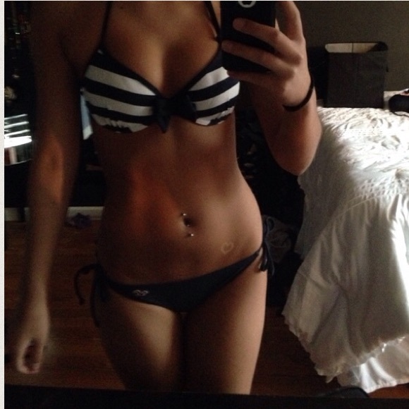 🌸Hollister🌸 Navy blue, white bikini