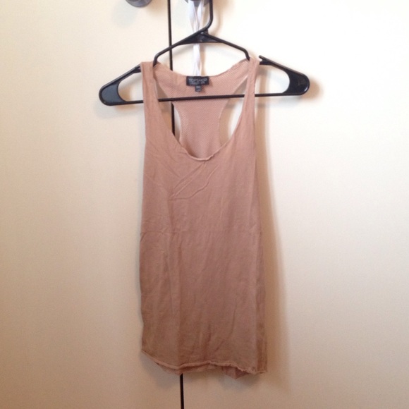 Sleeveless top in light brown