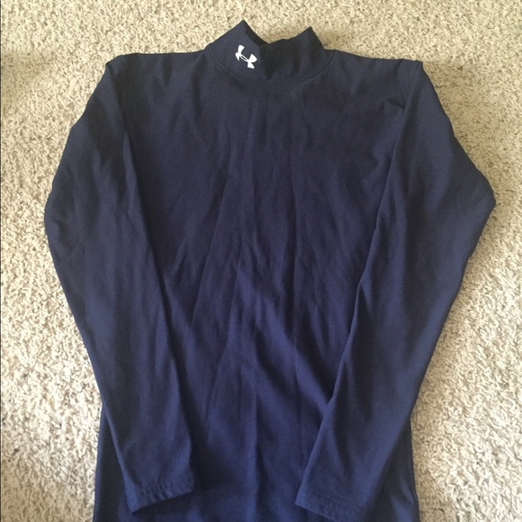 Navy blue under amour shirt
